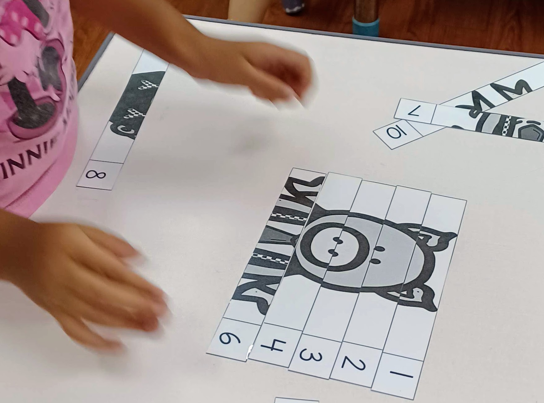Three Little Pigs Math Activities - NBpreKactivities